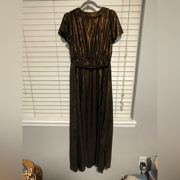 Metallic Maxi dress, great for holidays! - Picture 5 of 7